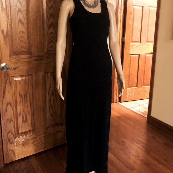 👽5 for $25 THREADS and THOUGHT S MAXI DRESS - Picture 2 of 2
